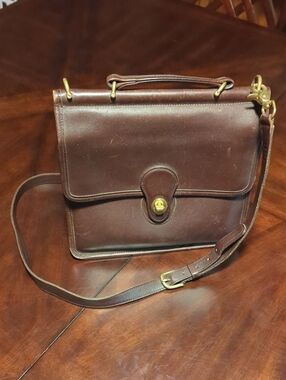 Vintage Coach Willis Bag